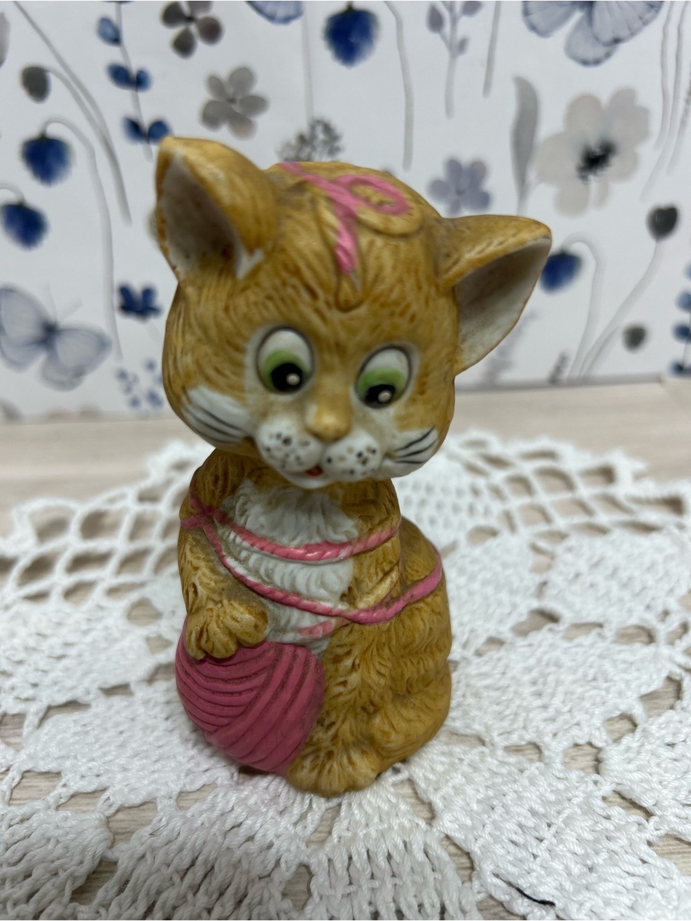 Vintage 1980 Jasco Critter Bells Cat Pink Yarn Porcelain Bell Taiwan